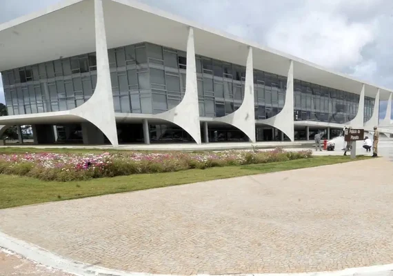 Lula elogia plebiscito sobre taxação de ricos e contra escala 6x1