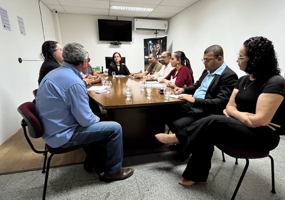 MPT e conselheiros do CES se reúnem para tratar da exposição dos trabalhadores ao benzeno em Alagoas
