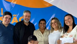 Com Benedito de Lira, Arthur participa de inaugurações e entregas de obras e serviços na Barra de São Miguel