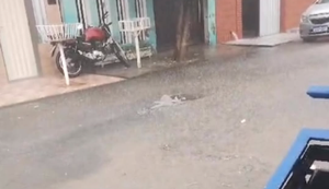 Chuva de granizo e fortes ventos surpreendem moradores de Cajueiro