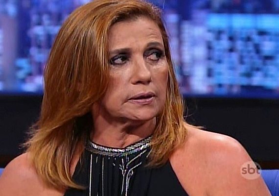 Rita Cadillac se irrita e sai chorando no meio de entrevista para o 'Programa do Porchat'
