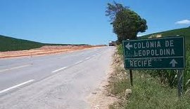 Casal faz manutenção emergencial em adutoras que abastecem Colônia Leopoldina