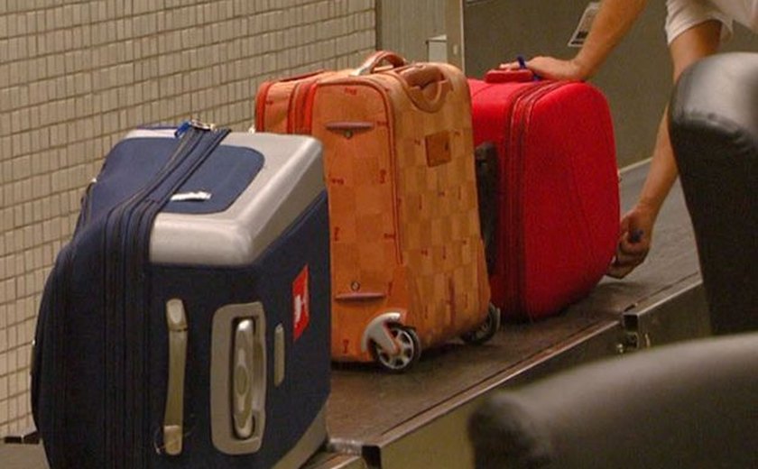 Justiça reverte liminar que impedia cobrança de bagagens