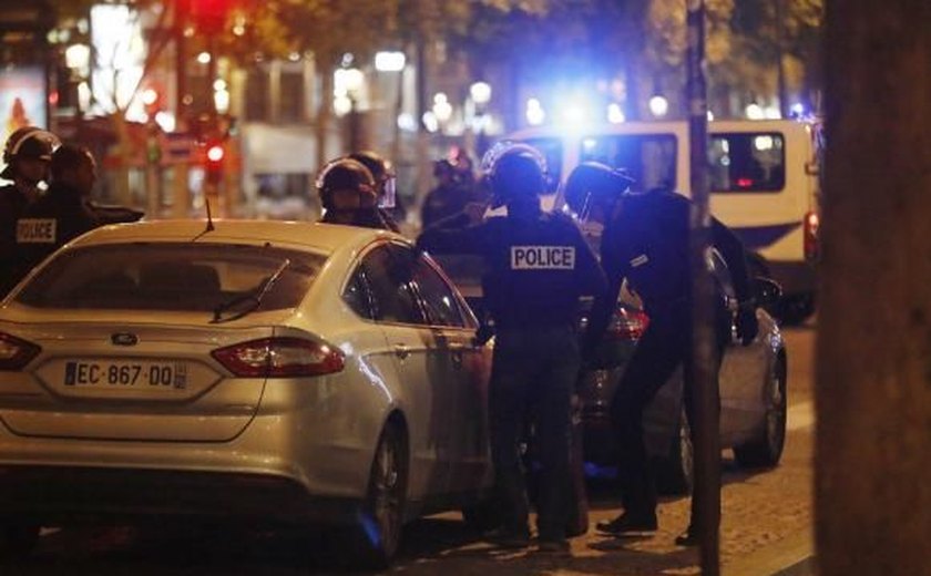 Policial e suposto atirador morrem em tiroteio na França