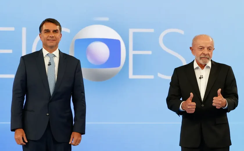 Candidatos trocam acusações e defendem propostas em debate na Globo