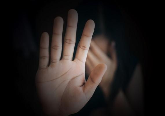 Polícia investiga denúncias de assédio sexual de professor contra alunas em Maceió