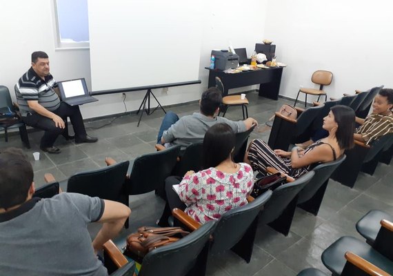Baixa procura por vagas de residências médicas em Alagoas preocupa Cerem/AL