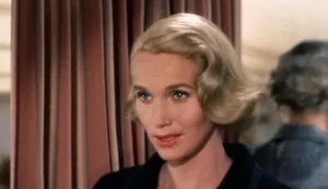 Morre Eva Marie Saint, vencedora do Oscar e estrela de Intriga Internacional, aos 102 anos