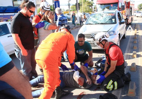 Homem é atropelado enquanto atravessava faixa de pedestres na Via Expressa
