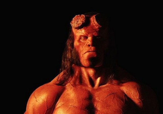 Divulgada a primeira imagem de David Harbour como 'Hellboy'