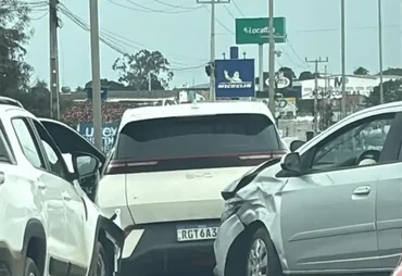 Engavetamento com quatro veículos é registrado em Arapiraca
