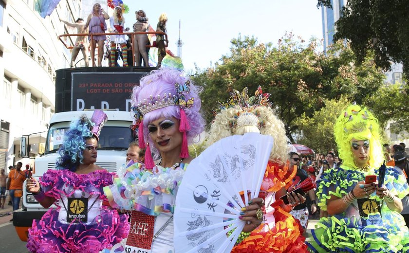 Parada do Orgulho LGBTI+ em São Paula celebra criminalização da homofobia