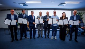 Paulo Dantas concede incentivos fiscais e locacionais a 19 empresas