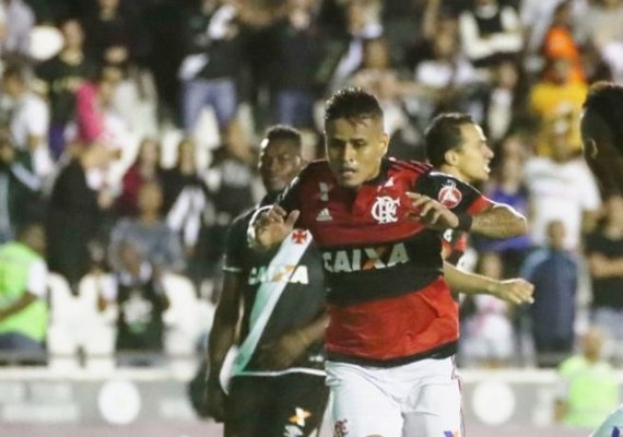 Flamengo vence Vasco em São Januário e assume vice-liderança do Brasileirão