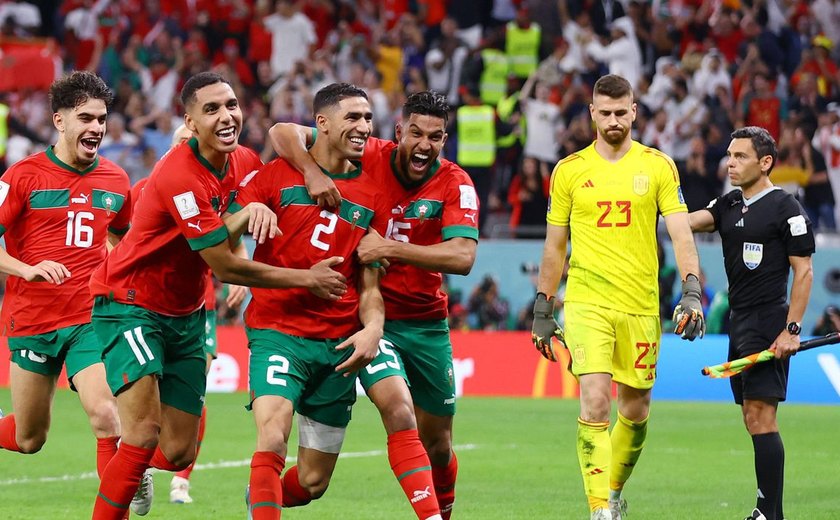 Goleiro do Sevilla brilha nos pênaltis e Marrocos elimina a Espanha da Copa do Mundo
