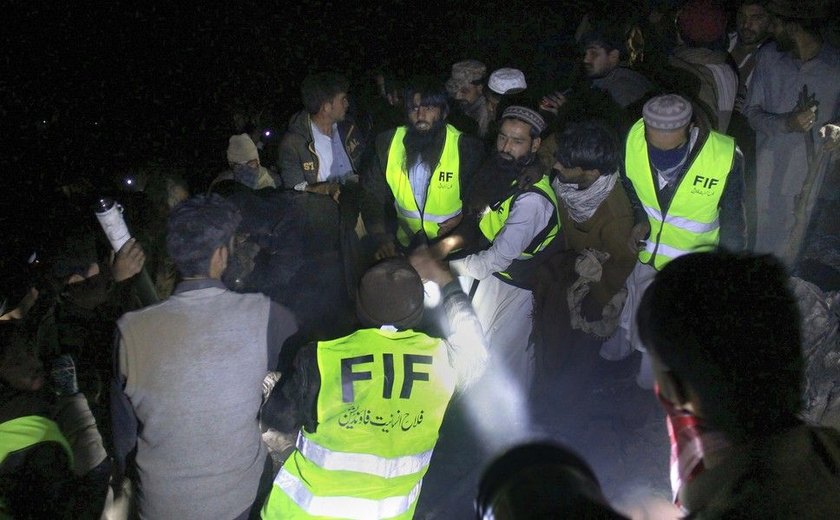 Não há sobreviventes na queda de avião no Paquistão, diz companhia aérea