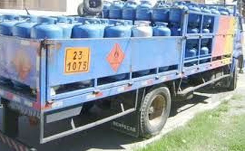 Caminhão carregado com botijões de gás é furtado no Vergel