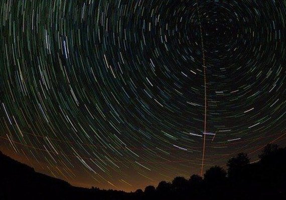 A Terra cruzará o rastro deixado pelo cometa Halley no espaço neste sábado