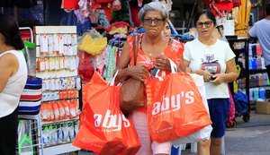 Comerciantes apostam em incremento de vendas para o Natal