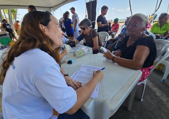 Prefeitura realiza programação na Rua Aberta para idosos de Maceió