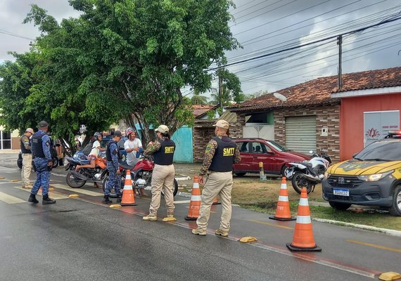 Mais de 700 motociclistas abordados em operações desde agosto de 2023 não portavam habilitação