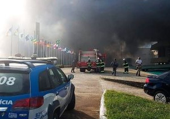 Incêndio atinge Assembleia Legislativa da Bahia