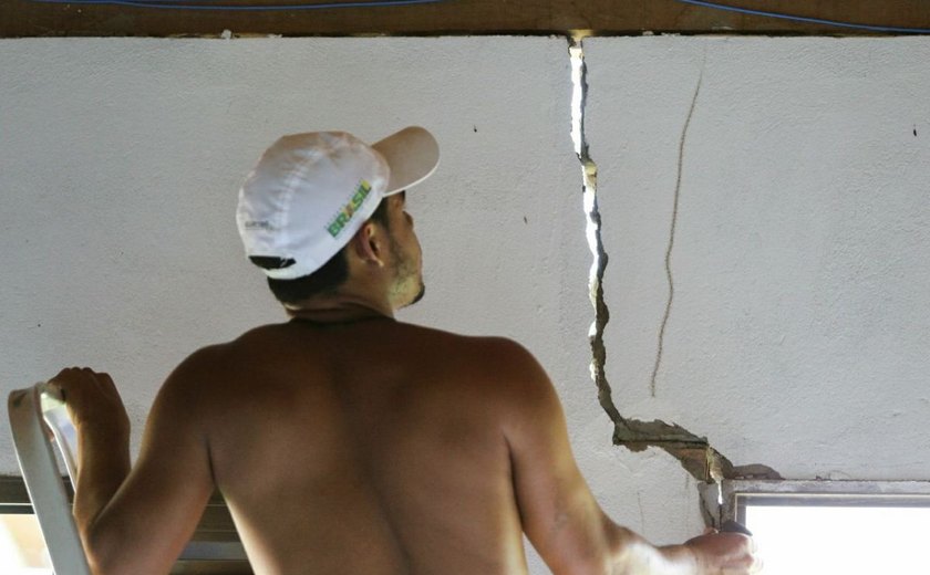 Construtora se compromete a consertar casas de indígenas em Porto Real do Colégio