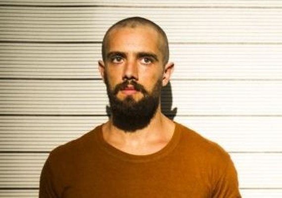 Últimos capítulos de 'Sol Nascente': César se faz de religioso arrependido