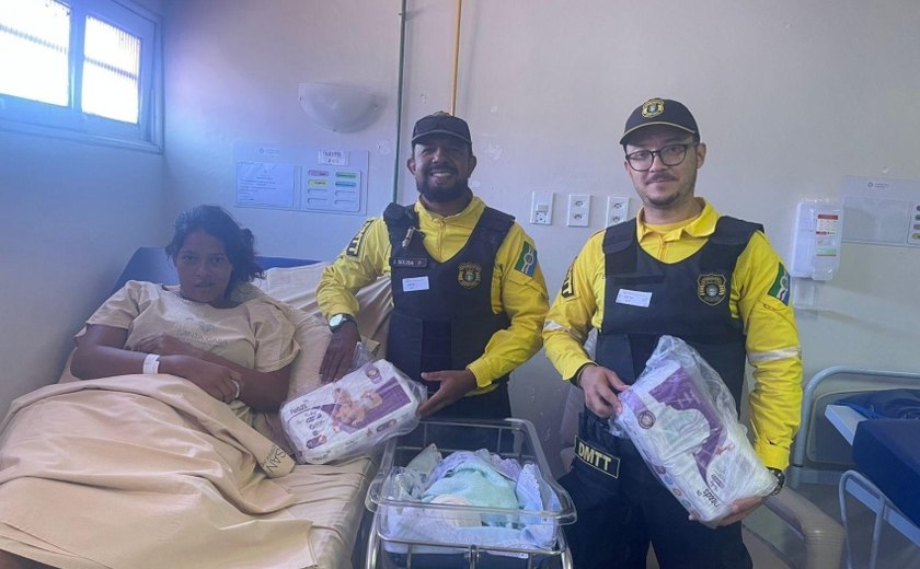 Agentes do DMTT realizam escolta de gestante em trabalho de parto