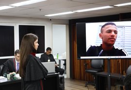 Caso Davi: 1º dia do julgamento expõe contradições e emoção da família