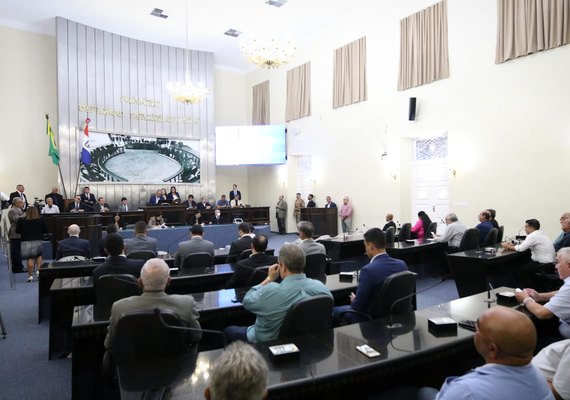 Clubes e entidades debatem novo formato de gestão do futebol em Alagoas