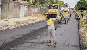 Maceió Tem Pressa: Prefeitura pavimenta mais de 2.843 m² na Cidade Universitária