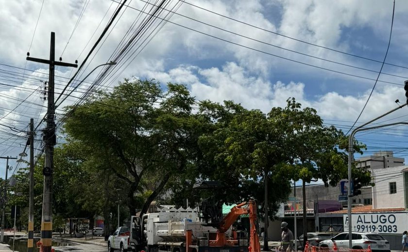 Reparo emergencial: BRK atua em vazamento de grande porte na Av. Doutor Antônio Gomes de Barros