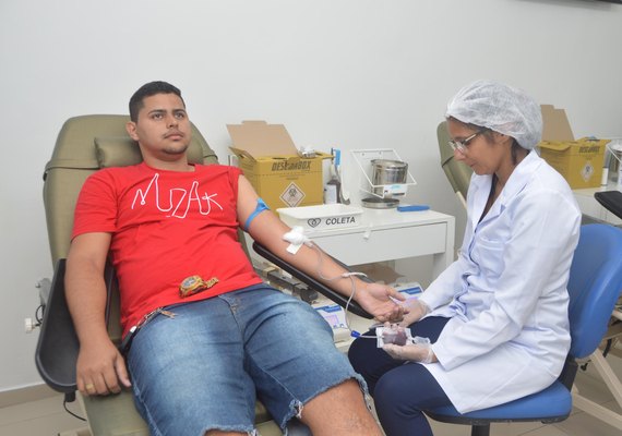 Hemoal celebra o Dia Nacional do Doador de Sangue com ações nesta segunda-feira