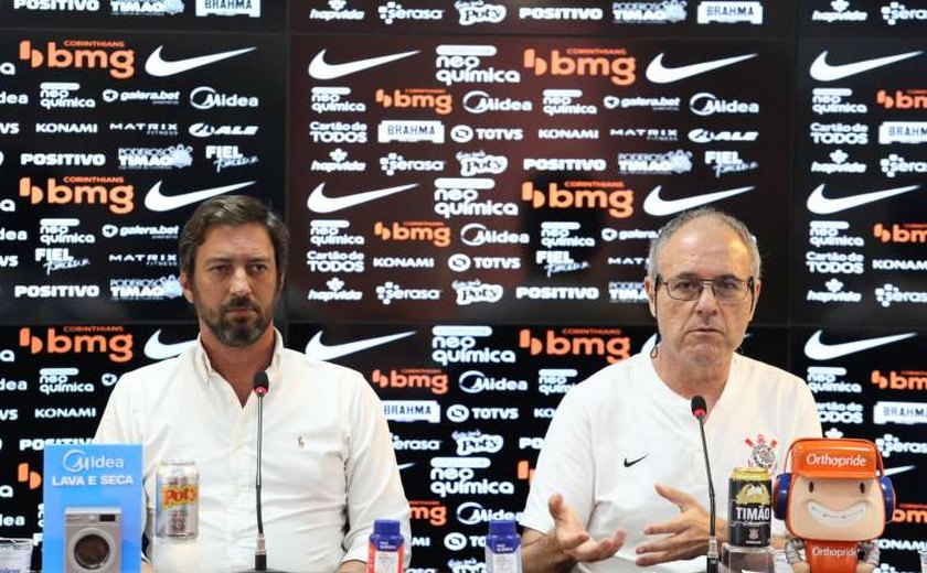 Contratação de novo centroavante pelo Corinthians vai passar por crivo de investidor