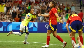 Brasil faz 4x2 na Espanha e volta à final do futebol feminino depois de 16 anos