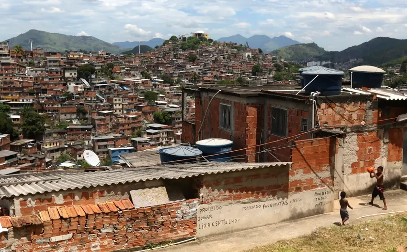 Gênero, raça e origem familiar definem mobilidade social, diz estudo