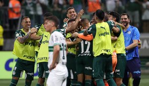 Palmeiras goleia Coritiba em estreia de Endrick e abre 12 pontos na liderança do Brasileirão