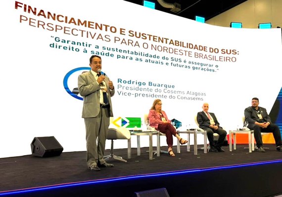 Em Salvador, líder do Cosems/AL discute eficiência e financiamento do SUS no Congov Brasil