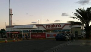 Sindicato protesta contra demissão em massa no Makro Maceió