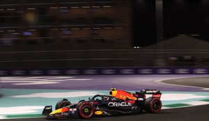 Sergio Perez garante na Arábia Saudita primeira pole na F1 de um mexicano