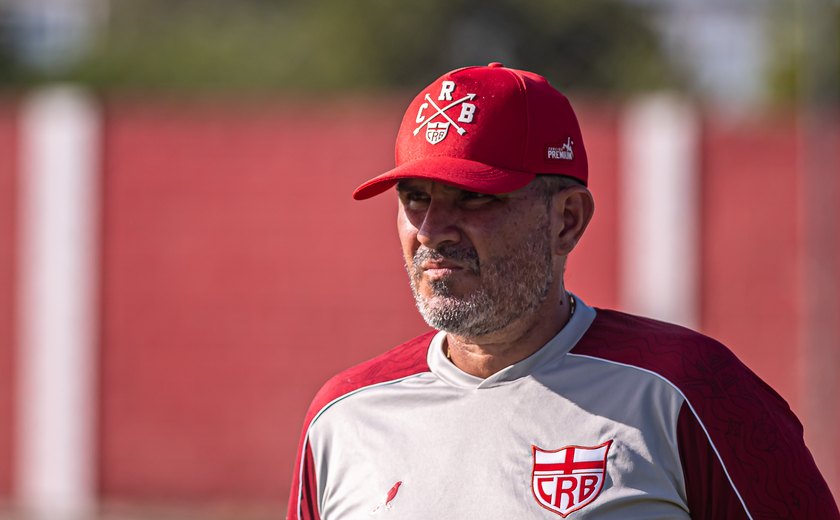 CRB mantém Barroca apesar da crise