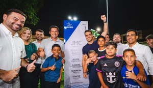 JHC entrega praças revitalizadas e transforma área central de Fernão Velho em parque linear