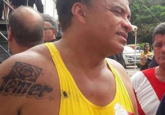 Tatuagem de deputado com nome de Temer é de henna, afirma tatuador