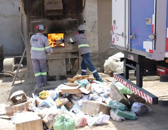 700 quilos de drogas apreendidas em Maceió e Região Metropolitana são incinerados