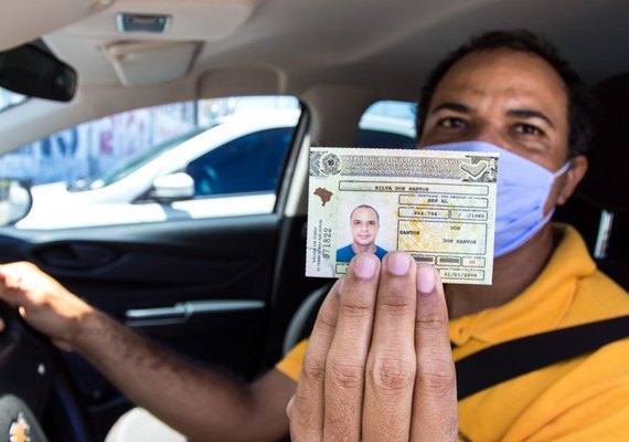 SMTT orienta motoristas sobre a nova lei de trânsito