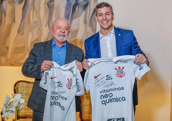 Lula se encontra com presidente eleito do Paraguai antes da posse