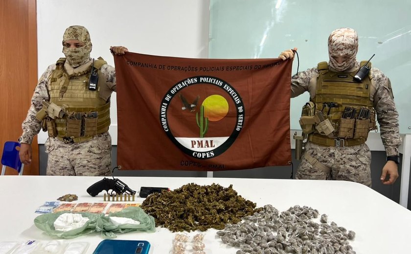 PM prende dupla com arma e drogas durante operação em Olivença