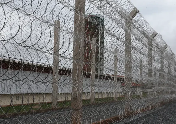 Sancionada lei que endurece pena a condenados por morte de policiais