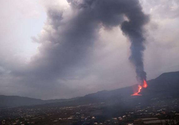 Moradores de La Palma são autorizados a ir às suas casas